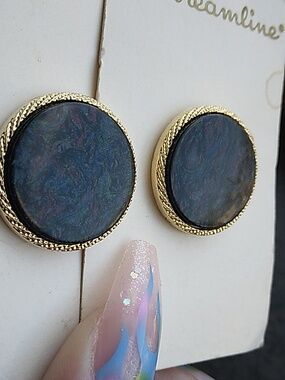 Streamline Vintage Iridescent Navy Blue and Gold Buttons Set of 2